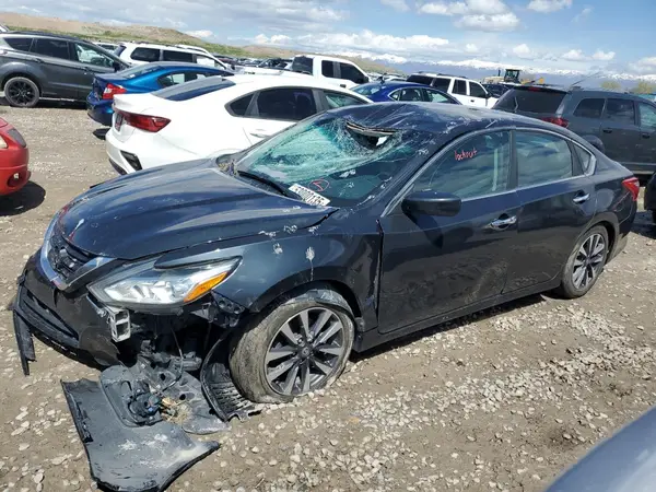1N4AL3AP3HC243245 2017 NISSAN ALTIMA - Image 1