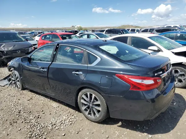 1N4AL3AP3HC243245 2017 NISSAN ALTIMA - Image 2
