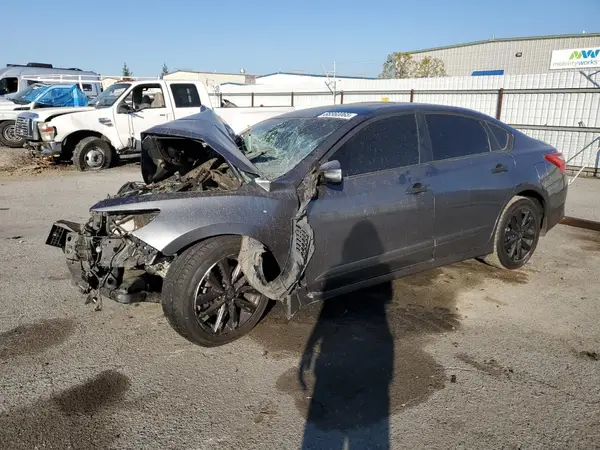 1N4AL3AP3HC246436 2017 NISSAN ALTIMA - Image 1