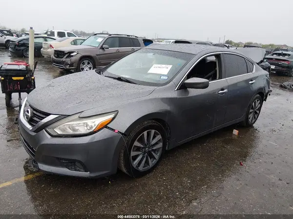 1N4AL3AP3HC248039 2017 NISSAN ALTIMA - Image 2