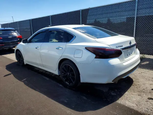 1N4AL3AP3HC250048 2017 NISSAN ALTIMA - Image 2