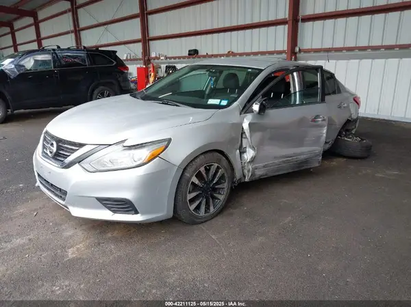 1N4AL3AP3HC251359 2017 NISSAN ALTIMA - Image 2