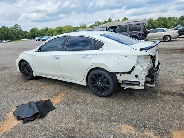 1N4AL3AP3HC255170 2017 NISSAN ALTIMA - Image 2