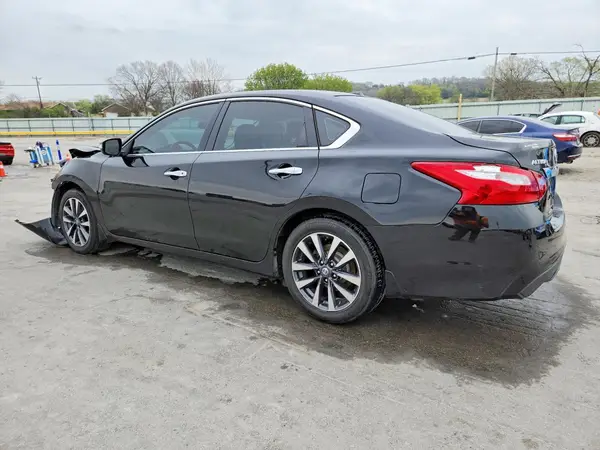 1N4AL3AP3HC255606 2017 NISSAN ALTIMA - Image 2