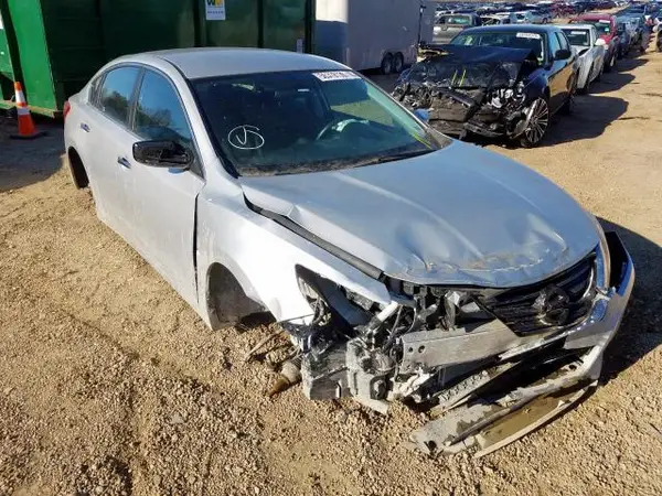 1N4AL3AP3HC256335 2017 NISSAN ALTIMA - Image 1