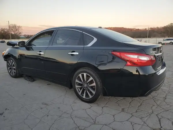 1N4AL3AP3HC257775 2017 NISSAN ALTIMA - Image 2