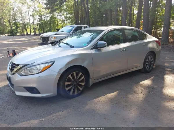 1N4AL3AP3HC258196 2017 NISSAN ALTIMA - Image 2