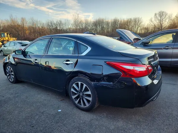 1N4AL3AP3HC259557 2017 NISSAN ALTIMA - Image 2