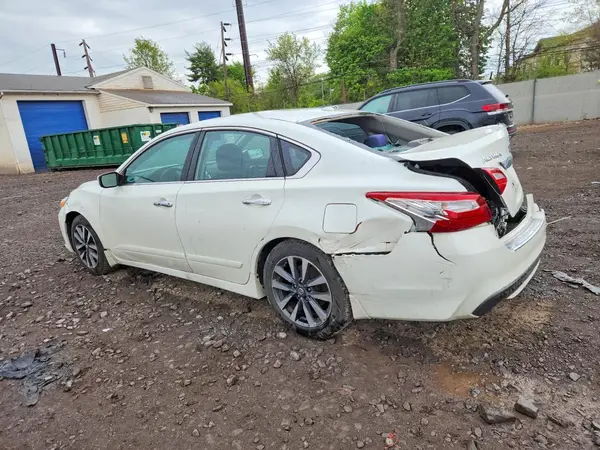 1N4AL3AP3HC261017 2017 NISSAN ALTIMA - Image 2