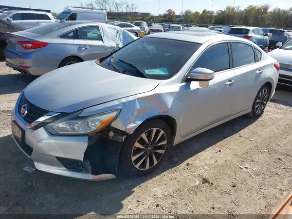 1N4AL3AP3HC261406 2017 NISSAN ALTIMA - Image 2
