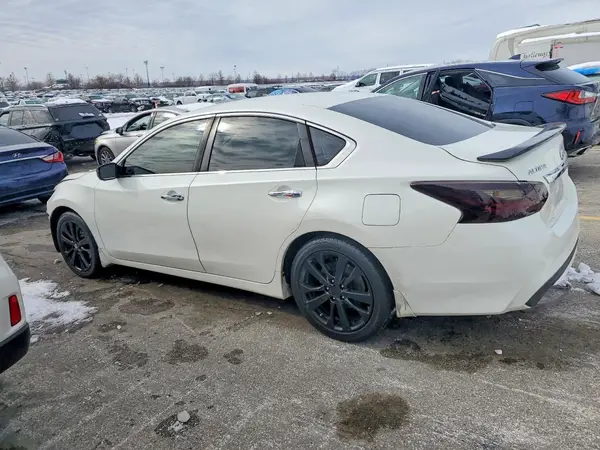 1N4AL3AP3HC262121 2017 NISSAN ALTIMA - Image 2