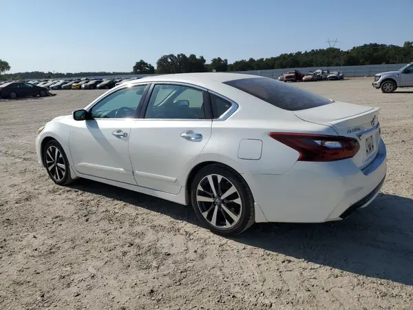 1N4AL3AP3HC262328 2017 NISSAN ALTIMA - Image 2