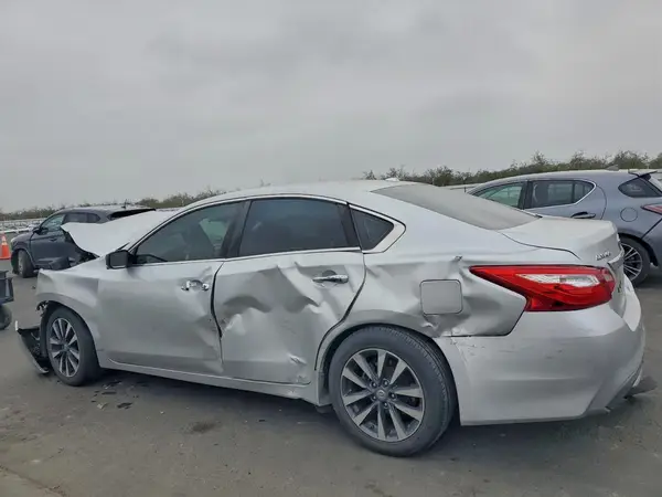 1N4AL3AP3HC267349 2017 NISSAN ALTIMA - Image 2