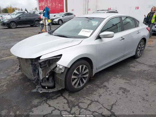 1N4AL3AP3HC269280 2017 NISSAN ALTIMA - Image 2