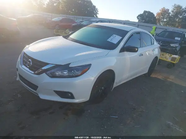 1N4AL3AP3HC271451 2017 NISSAN ALTIMA - Image 2