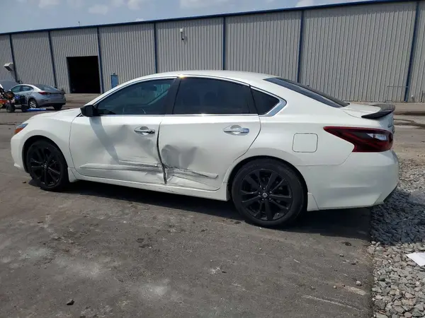 1N4AL3AP3HC271983 2017 NISSAN ALTIMA - Image 2