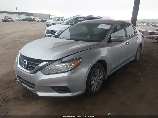 1N4AL3AP3HC272096 2017 NISSAN ALTIMA - Image 2