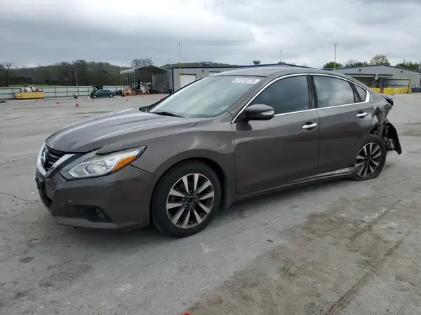 1N4AL3AP3HC272292 2017 NISSAN ALTIMA - Image 1