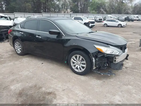 1N4AL3AP3HC273054 2017 NISSAN ALTIMA - Image 1