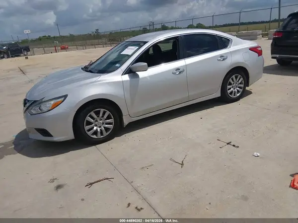 1N4AL3AP3HC273166 2017 NISSAN ALTIMA - Image 2