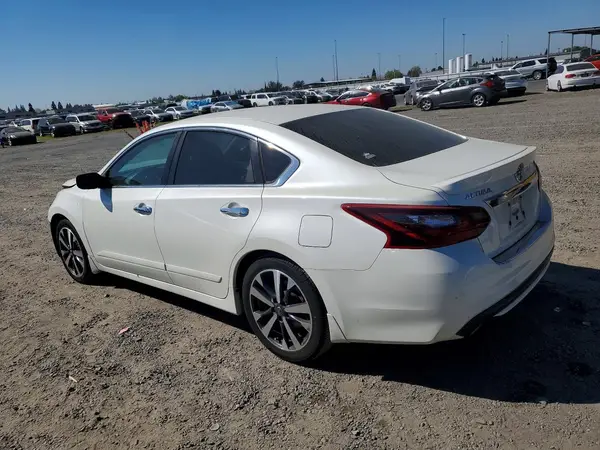 1N4AL3AP3HC275192 2017 NISSAN ALTIMA - Image 2