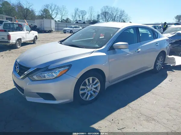 1N4AL3AP3HC275211 2017 NISSAN ALTIMA - Image 2