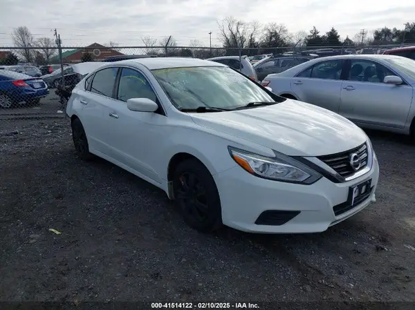 1N4AL3AP3HC275595 2017 NISSAN ALTIMA - Image 1