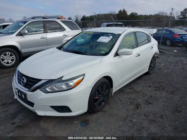 1N4AL3AP3HC275595 2017 NISSAN ALTIMA - Image 2