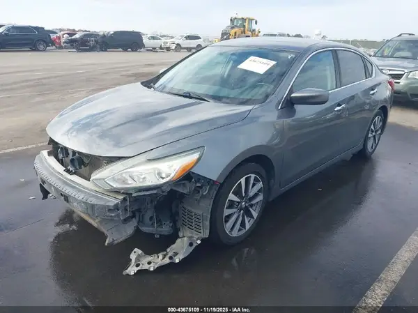 1N4AL3AP3HC276195 2017 NISSAN ALTIMA - Image 2