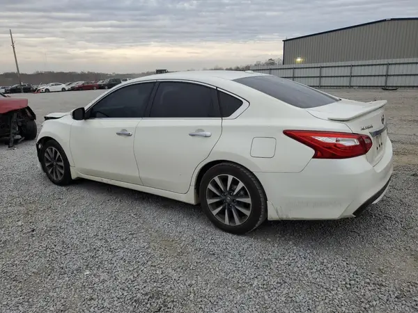 1N4AL3AP3HC277590 2017 NISSAN ALTIMA - Image 2