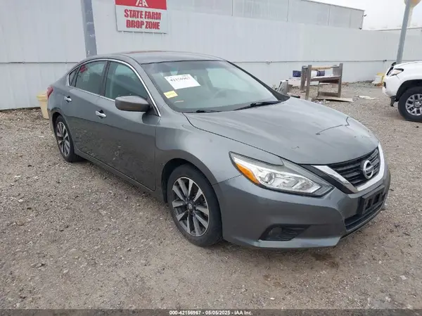 1N4AL3AP3HC282420 2017 NISSAN ALTIMA - Image 1