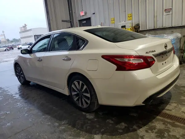 1N4AL3AP3HC283650 2017 NISSAN ALTIMA - Image 2