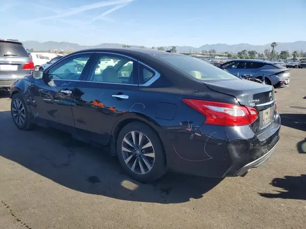 1N4AL3AP3HC283731 2017 NISSAN ALTIMA - Image 2