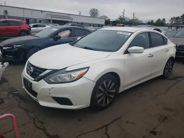 1N4AL3AP3HC283986 2017 NISSAN ALTIMA - Image 1