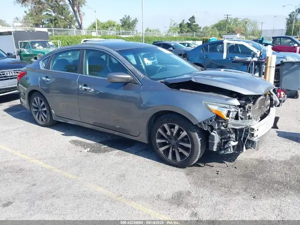 1N4AL3AP3HC285110 2017 NISSAN ALTIMA - Image 1