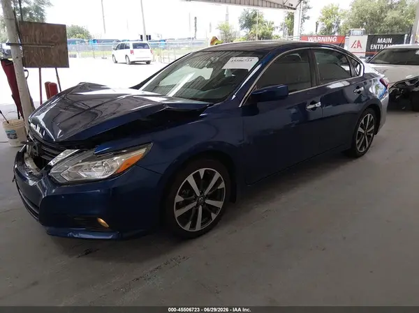 1N4AL3AP3HC286015 2017 NISSAN ALTIMA - Image 2