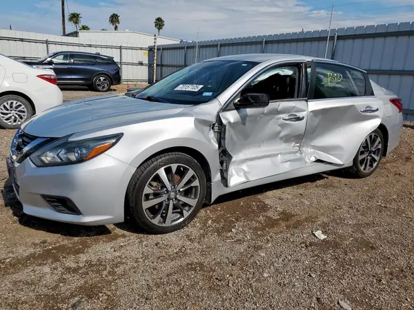 1N4AL3AP3HC286824 2017 NISSAN ALTIMA - Image 1
