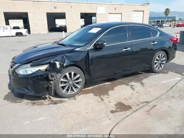 1N4AL3AP3HC287567 2017 NISSAN ALTIMA - Image 2
