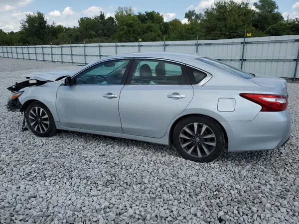 1N4AL3AP3HC288606 2017 NISSAN ALTIMA - Image 2