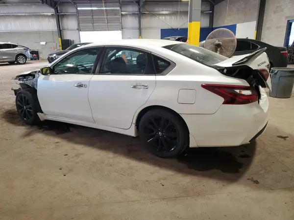 1N4AL3AP3HC288993 2017 NISSAN ALTIMA - Image 2
