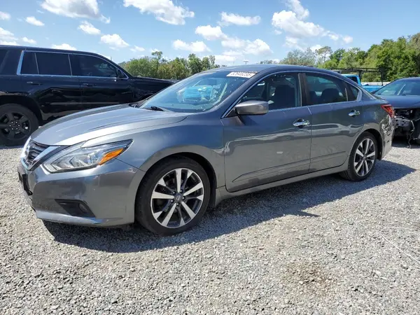 1N4AL3AP3HC289092 2017 NISSAN ALTIMA - Image 1