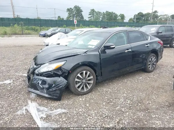1N4AL3AP3HC291196 2017 NISSAN ALTIMA - Image 2