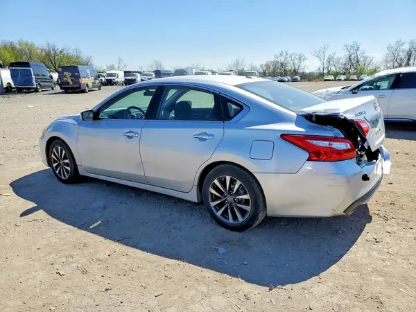 1N4AL3AP3HC293126 2017 NISSAN ALTIMA - Image 2