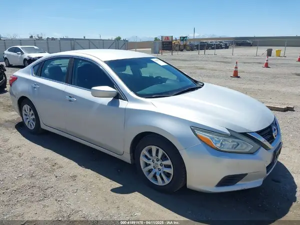1N4AL3AP3HC294227 2017 NISSAN ALTIMA - Image 1