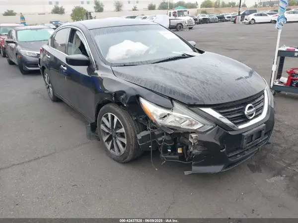 1N4AL3AP3HC295023 2017 NISSAN ALTIMA - Image 1