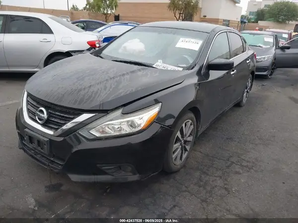 1N4AL3AP3HC295023 2017 NISSAN ALTIMA - Image 2
