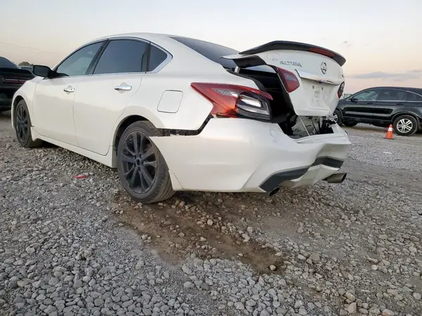 1N4AL3AP3HC296947 2017 NISSAN ALTIMA - Image 2