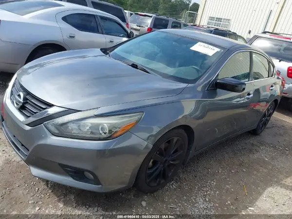 1N4AL3AP3HC471715 2017 NISSAN ALTIMA - Image 2