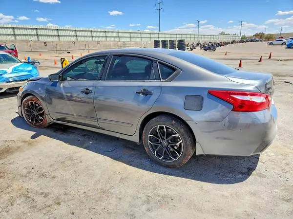1N4AL3AP3HC475957 2017 NISSAN ALTIMA - Image 2