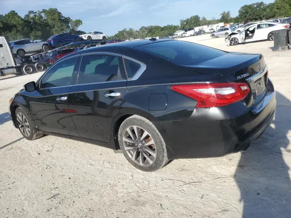 1N4AL3AP3HC479393 2017 NISSAN ALTIMA - Image 2